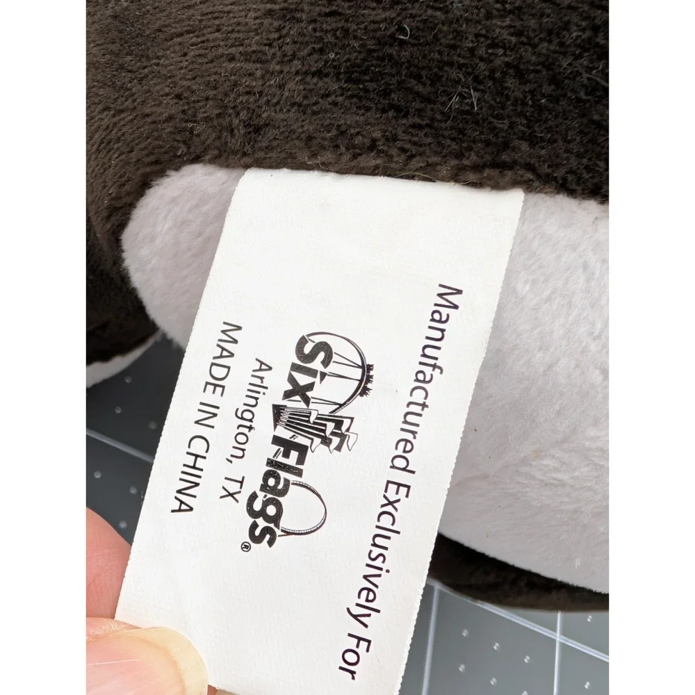 Six Flags Looney Tunes Sylvester Cat Plush 11 Inch 2022‎ Stuffed Animal Toy